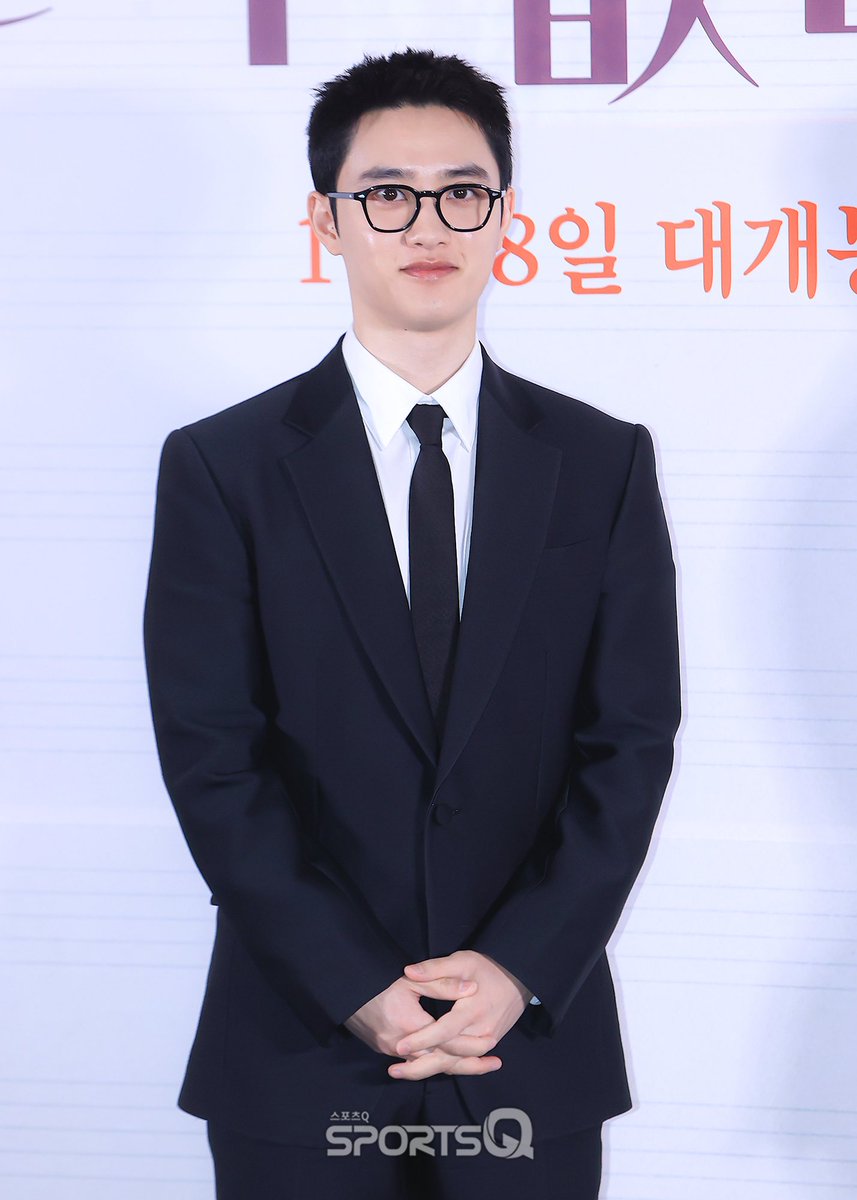 TokiKsoo's tweet image. 🤲🏻 Each day spent admiring Kyungsoo is filled with joy. 
His presence, his voice, and the love he showers upon dandanies all bring immense happiness