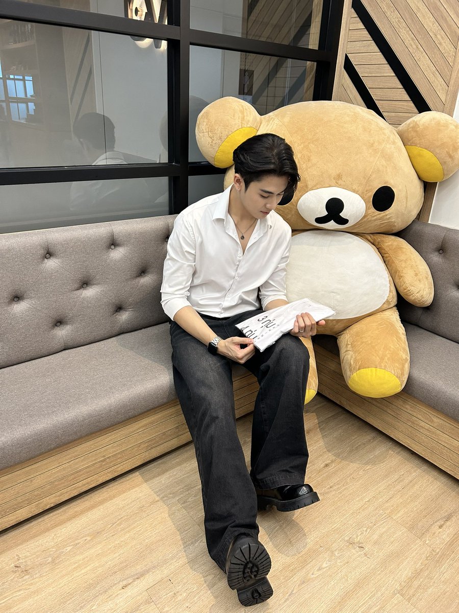 dollar_patchara's tweet photo. 3ทุ่ม 4ทุ่ม 5 ทุ่ม https://t.co/27J03CZ2Pr
