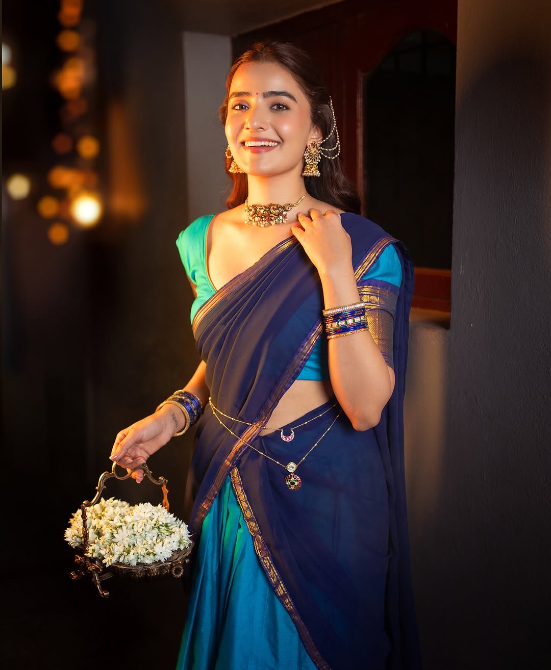 GhQETTWWsAAgXfq?format=jpg&name=large