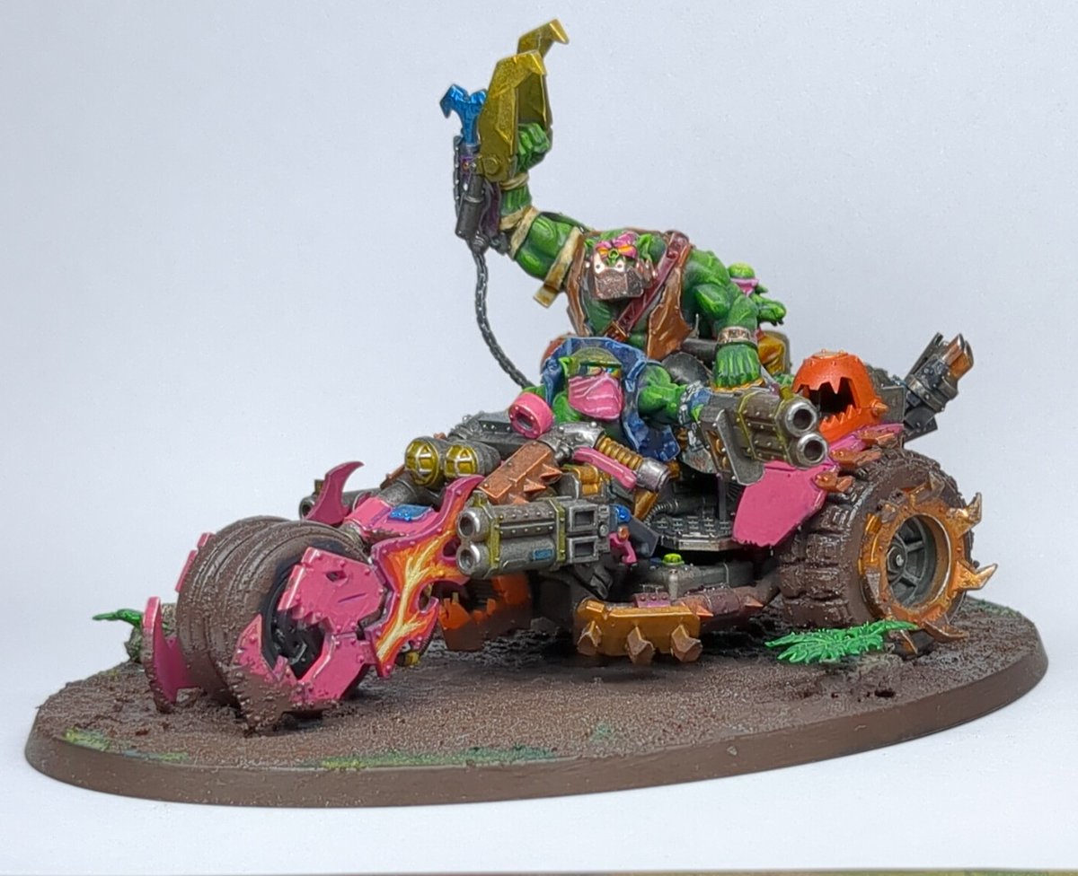 PaintsVigil's tweet photo. @warhammer I mean, I really like this Deffkilla Wartrike....

#WarhammerCommunity 
#warhammer40k 
#whitedwarf
#bunker
#wepaintminis https://t.co/TIxYcD6sTp