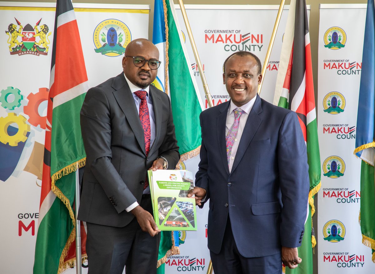 CRAKenya's tweet photo. A CRA team led by Comm Benedict Muasya is in #MakueniCounty for the Revenue Mapping Guidelines. Met with Governor HE Mutula Kilonzo Junior for discussions and a presentation; visited revenue collection points.
#CRAinMakueni #revenuemappig #osrstreams https://t.co/2oHGWYsCrY