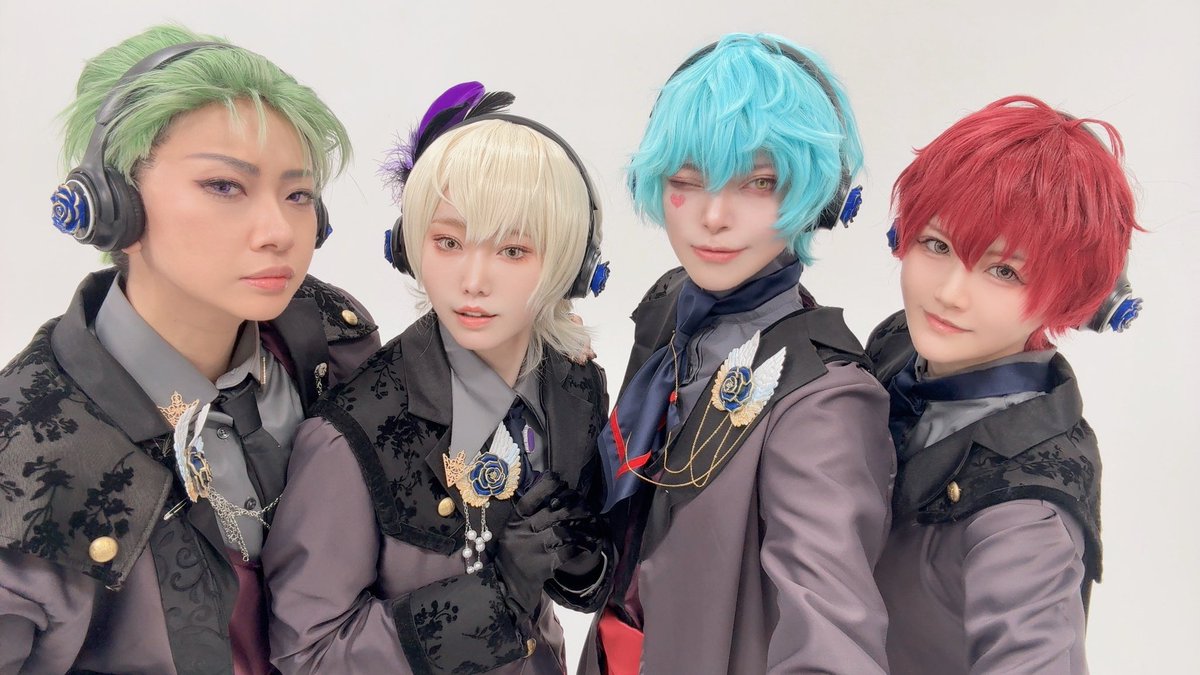 chi73nus's tweet photo. cos 
チームシュワルツローズのみなさん🥀💙
このメンバーでシュワロできて幸せだった🎶集合もソロも超楽しみ🎶
グロリアスシュワルツ！

#0111俺たちのプリ10 https://t.co/aLhDycmhrz