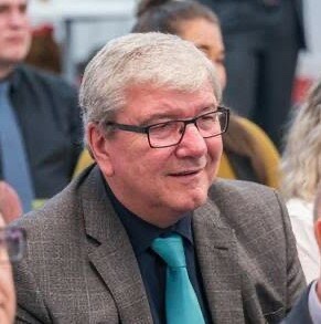 #Salford mourns the loss of Mike Thorpe, a true community champion. 

As Chief Officer of The Broughton Trust, he dedicated his life to empowering others, fighting poverty, and creating opportunities for all.

Full story 

thesalfordian.co.uk
