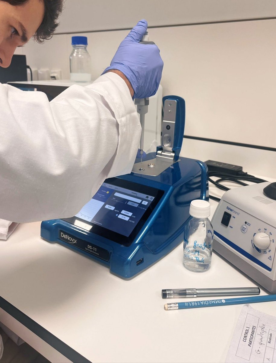 IAFIVubu's tweet photo. Eng: We continue with the study of oxidative factors. Hard at work in the lab 🧫.

Esp: Seguimos con el estudio de factores oxidantes. Trabajando en el laboratorio 🧫.
#nanodrop #bradford
#protein #lab https://t.co/JR5NDQV3XW