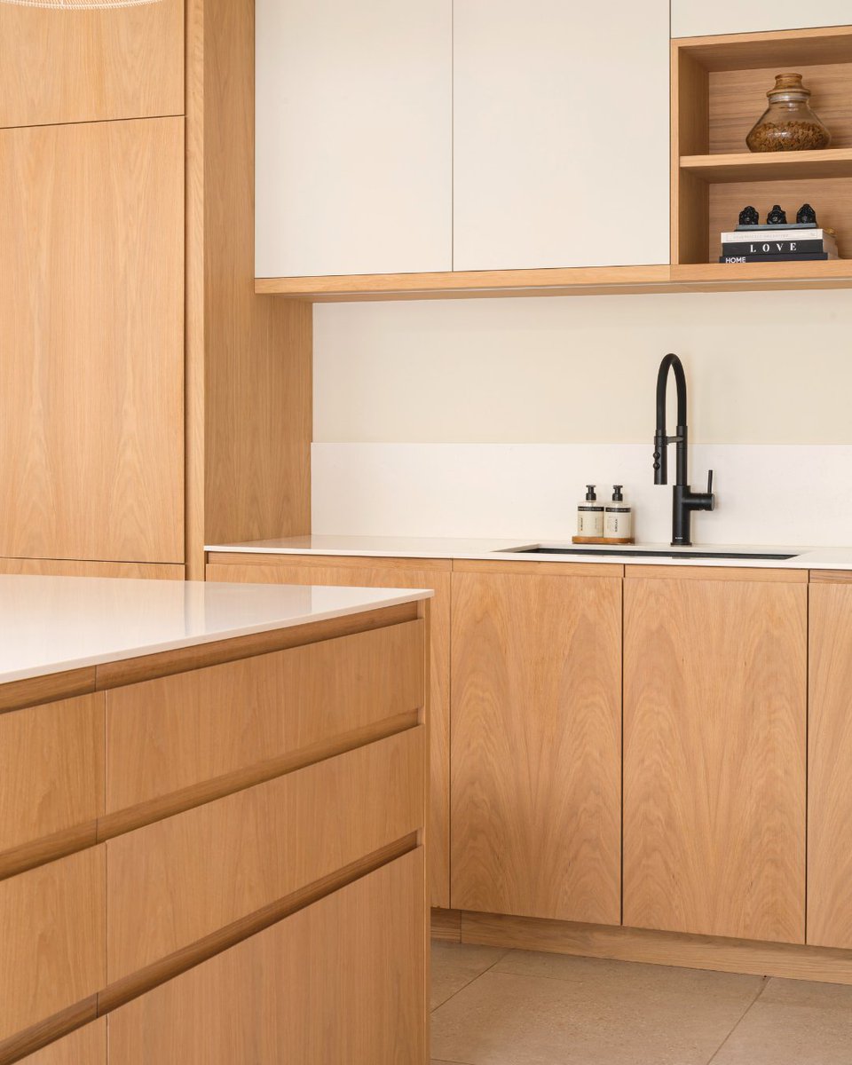 itwoodwork's tweet photo. Details of the Scandinavian London #Kitchen https://t.co/eEs9FW68pP
