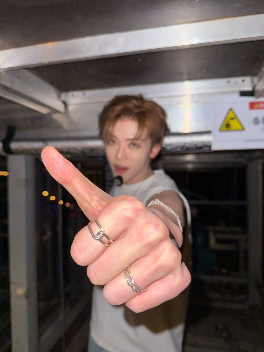 mcdtournesol's tweet photo. 🐰 คุณ💚
🐰 ดีที่สุด..! *👍🏻*
🐰 มีมแปลกๆเยอะกว่าที่คิดนี่นา?

แจมิน 5555555555555555555555 หล่อแล้วตลกด้วย เก่งอะ https://t.co/YrXFxLxekx
