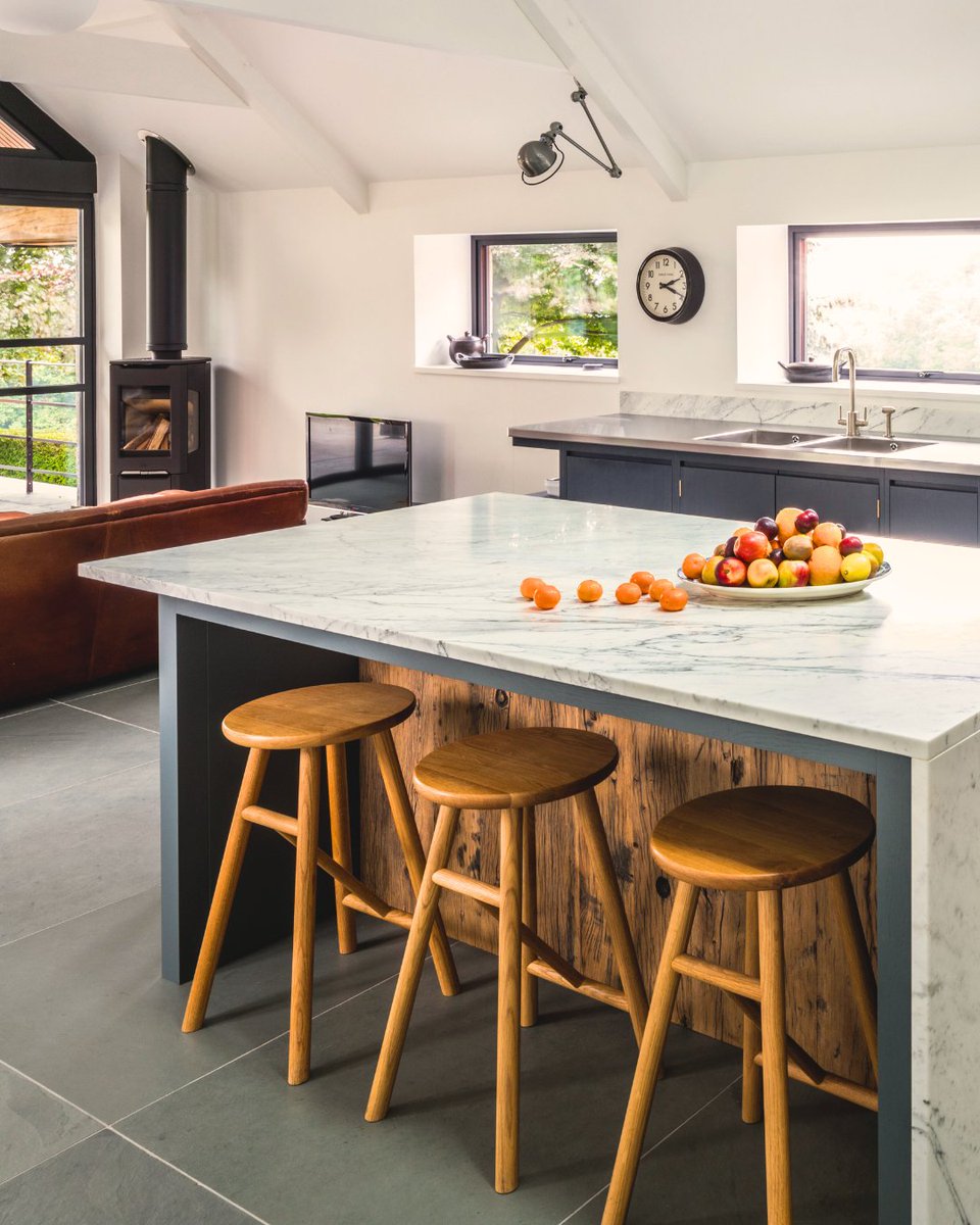 itwoodwork's tweet photo. Details of the Steel, Marble &amp; Reclaimed Wood #Kitchen https://t.co/4fzXyTN0vR