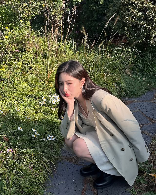 🧚 ꒱ .. is it true fairy live in the meadow?