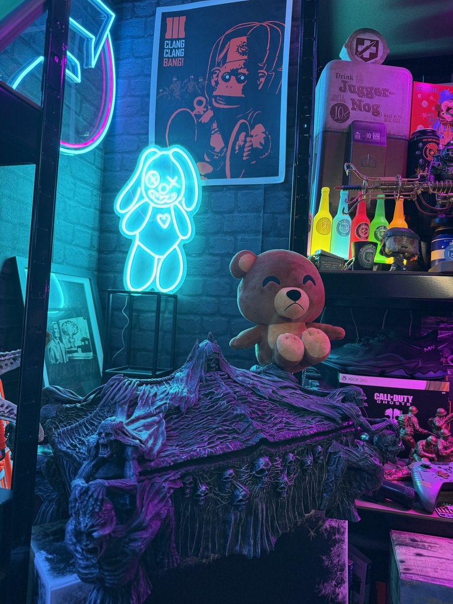 <a href="/Treyarch/">Treyarch</a> My little Call of Duty collection 😎🧟‍♂️ #115Day