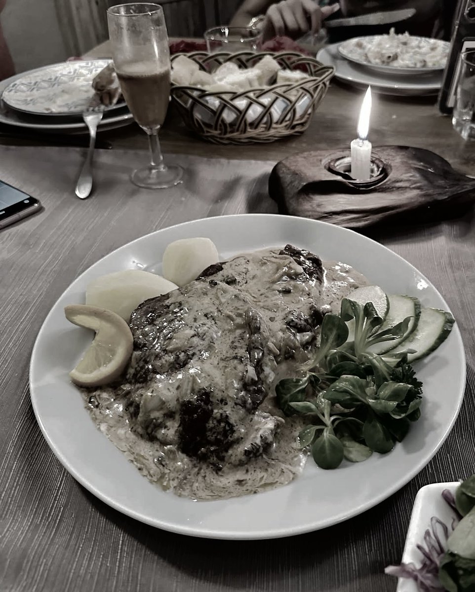 📍Bali

Dinner at Kisik Lounge &amp; Seafood Restaurant.