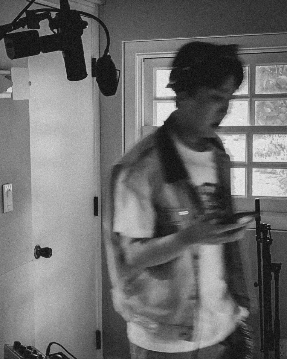 🚨ووگ‌فرانسه، اسم هوبی رو تو لاین اپ ایونت خیریه فرانسه نیاورده
بچها این متن رو حتما حتما برای جیهوپ توییت بزنید یا همین توییت رو ریت و ریپ بزنید

J-HOPE AT GALA DES PiÈCES JAUNES
#jhope_at_GalaDesPiècesJaunes
#GalaDesPiècesJaunes
#jhope_in_paris
#jhope #제이홉