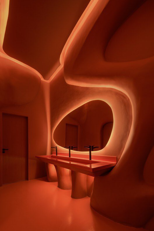 luusssso's tweet photo. Organic design at it’s absolute finest 

Escā Cueva Restaurant // New Giza, Egypt https://t.co/omoEEz2Cxz