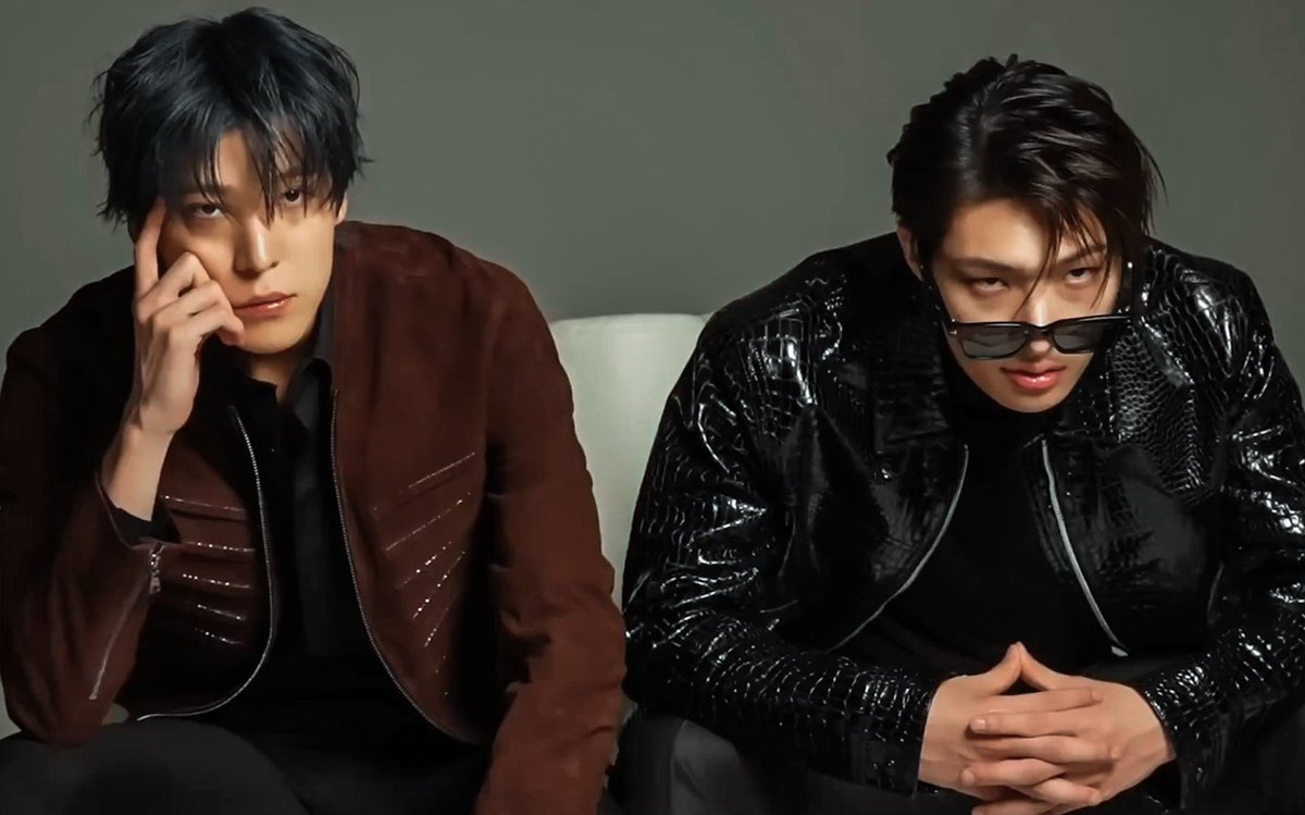 Two bad bitches dont worry we are just judging ya
#MAX #NESENI #PIWNICZAKI