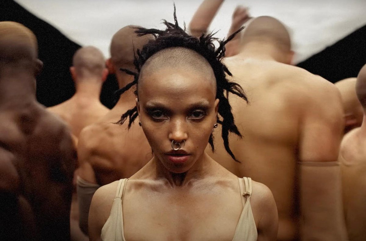 ExegetingEvery's tweet photo. New Post - looking at writers, musical artists and filmmakers who are thoughtfully engaging with culture in 2025.

From Sir Salman Rushdie starting his swan song all the way to the second wave of Brat and FKA Twig's journey with Carl Jung.

https://t.co/PQbYgVRNHy https://t.co/DPXhRCSWXM