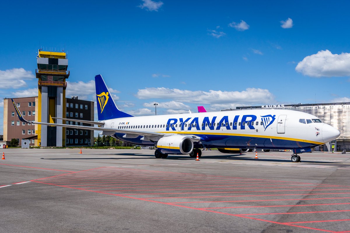 Great news for your summer travel plans – a new Ryanair flight from Kaunas Airport to Pescara! ✈️

Starting June 4th, Ryanair launches direct flights to sunny Italy. Fly twice a week and enjoy flexible options for quick getaways or longer vacations. 🌴
