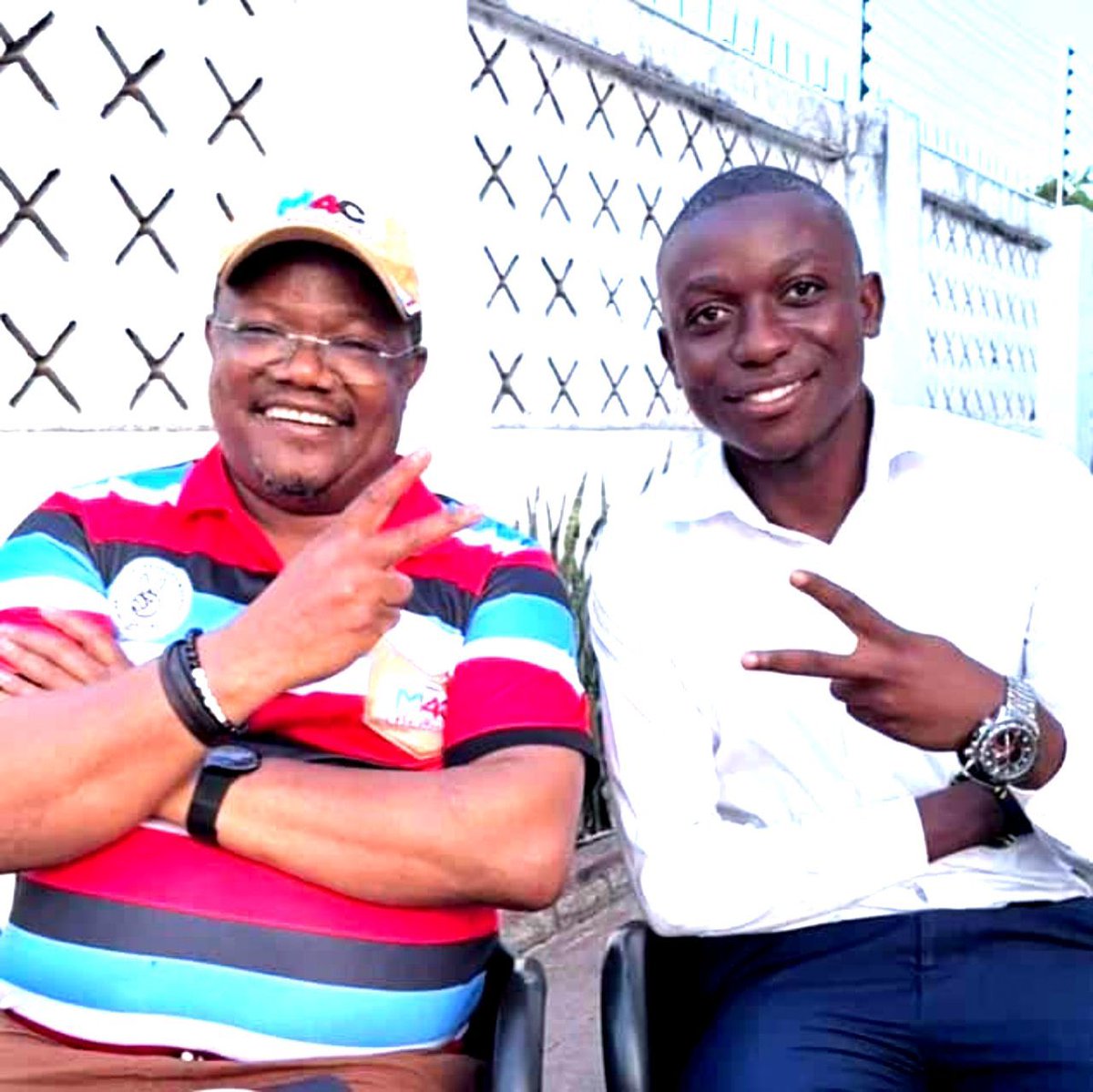 SATIVA17 (@sativa255) on Twitter photo HAKI IMESHINDA.✅
Hizi ni salamu kuelekea 21/1 watu wanataka MABADILIKO.
Hongera sana WAKILI MSOMI <a href="/AdvMahinyila/">Deogratias Mahinyila</a>
Naomba Repost 400 za SHWANGWE🔥🔥 HAKI IMESHINDA.✅
Hizi ni salamu kuelekea 21/1 watu wanataka MABADILIKO.
Hongera sana WAKILI MSOMI <a href="/AdvMahinyila/">Deogratias Mahinyila</a>
Naomba Repost 400 za SHWANGWE🔥🔥