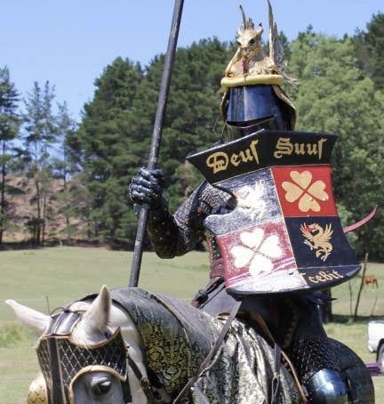 盾　シールド　武器　西洋騎士　リアル 盾 シールド 武器 西洋騎士 リアル - メルカリ