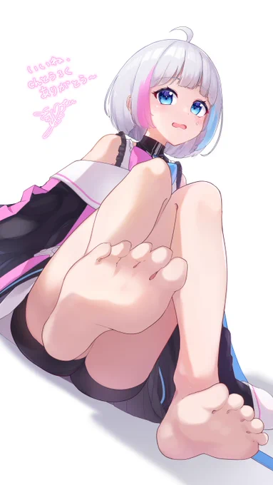 #ゆめうつし イラスト完成しました～おまたせいいねとチャンネル登録で服脱ぐ企画でした!動画↓ 