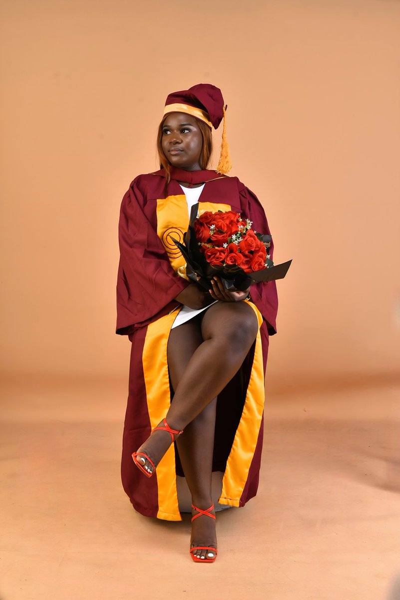 _anuboye's tweet image. Thankful for the lessons, the growth, and the grace to finish strong. 🎓❤️

#ClassOf2022
#UNILAG2024Convocation