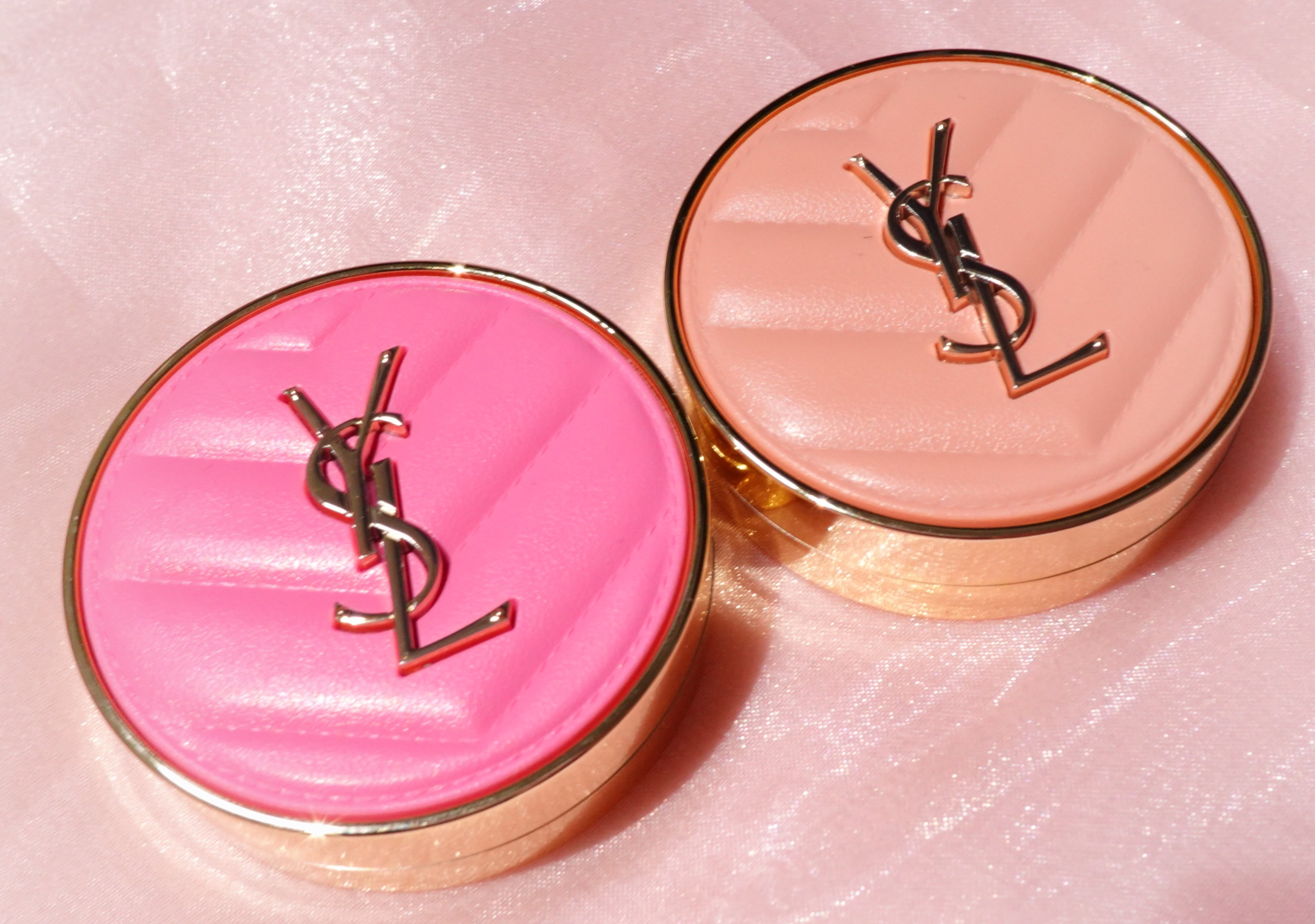 Yves Saint Laurent ピンク ポンチョ Yves Saint Laurent ピンク ポンチョ Yves Saint Laurent ピンク