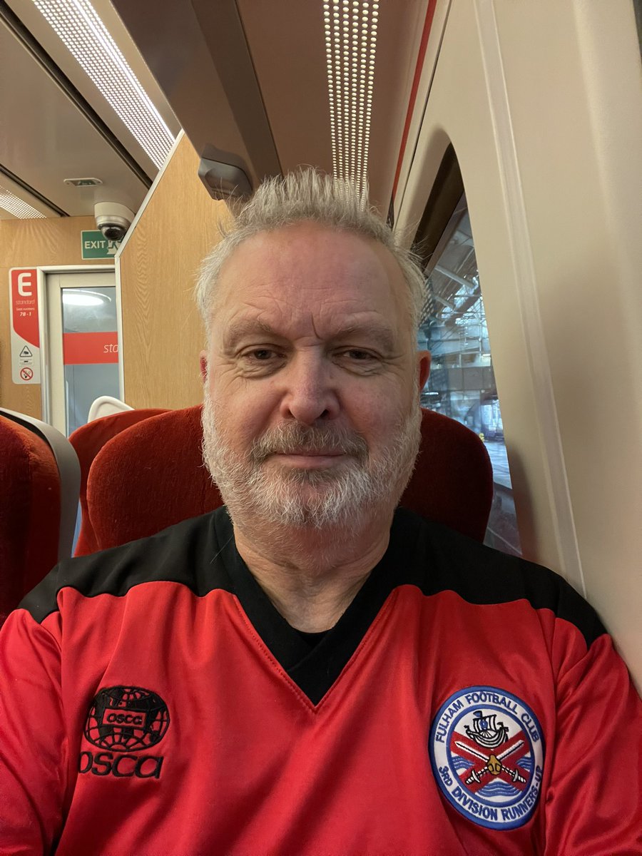 PaulHatt2's tweet photo. London bound from Leeds for tonight’s game when the Mighty Whites take on West Ham @FulhamFC #matchday #FFC #COYW https://t.co/6UKzenrQ3Z