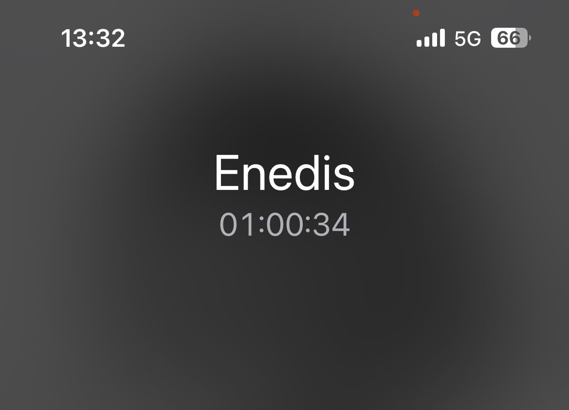 AlexFitoussi's tweet photo. Quand @enedis t’annonce 4 minutes d’attentes https://t.co/VsblMxycQI