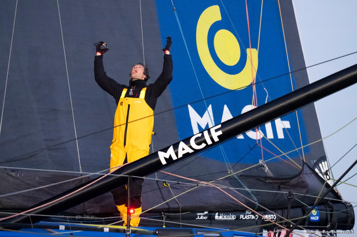 8 Mont-Blanc tweet media