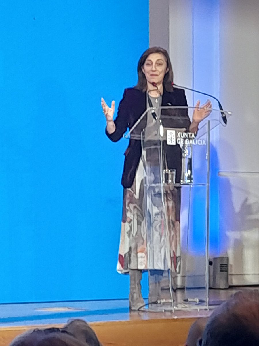 TeresaStgo's tweet image. Hoxe xornada de presentación da Escolá Galega da Auga.