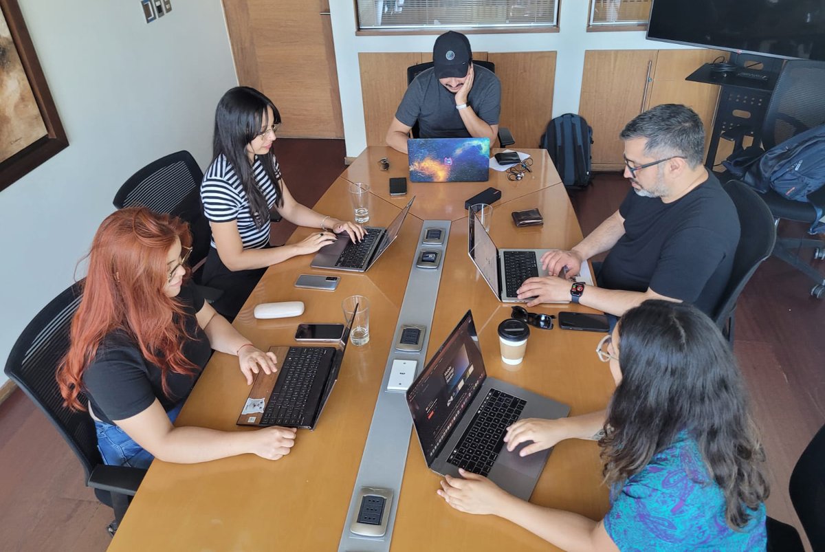 LandscapeCL's tweet photo. El equipo comercial de Landscape ha trabajado para hacer de este 2025 un año increíble. 😃 Estamos listos para asumir nuevos desafíos y continuar ofreciendo lo mejor a nuestros clientes. 🚀

Visita 👉 https://t.co/FC3ZkU5YFV

#TeamLandscape https://t.co/HBUPiWHCqK