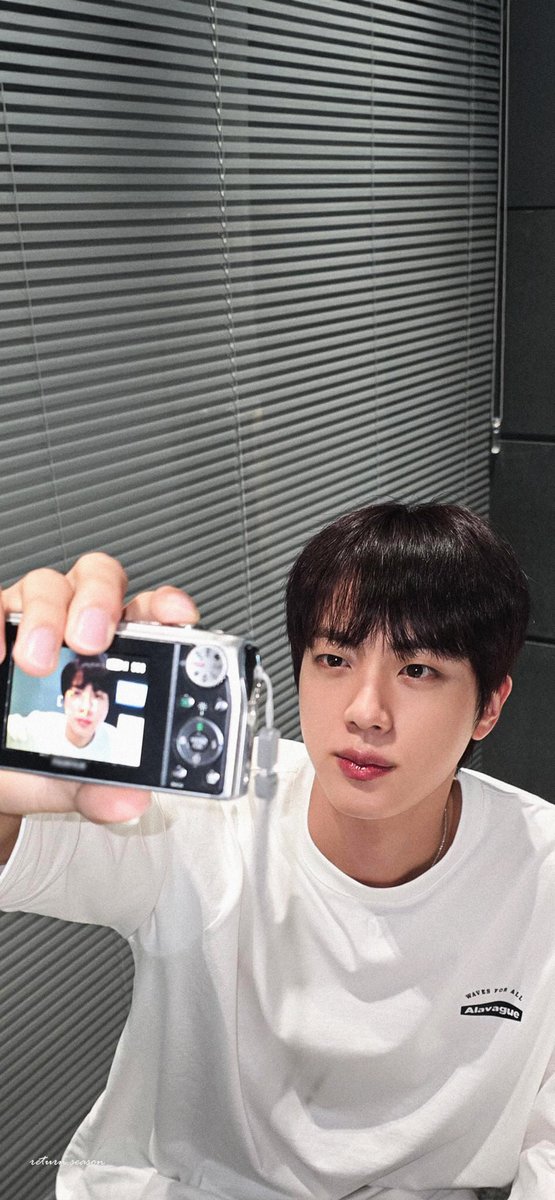 return_season's tweet photo. 241212 우떠인스타 석진

2340*5064 https://t.co/9ZQfkwVxRD