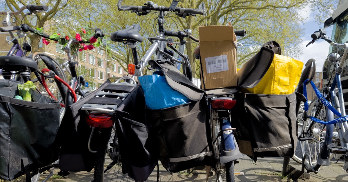 Om te bepalen wat de 🚲parkeerbehoefte is en hoeveel parkeerplaatsen aangelegd moeten worden heeft CROW #fietsparkeerkencijfers ontwikkeld. De kencijfers 2025 zijn nu beschikbaar. Meer weten? Kom naar de #Infratech sessie 15-1 of het webinar 16-1:bit.ly/4hc8izV#fiets #parkeren