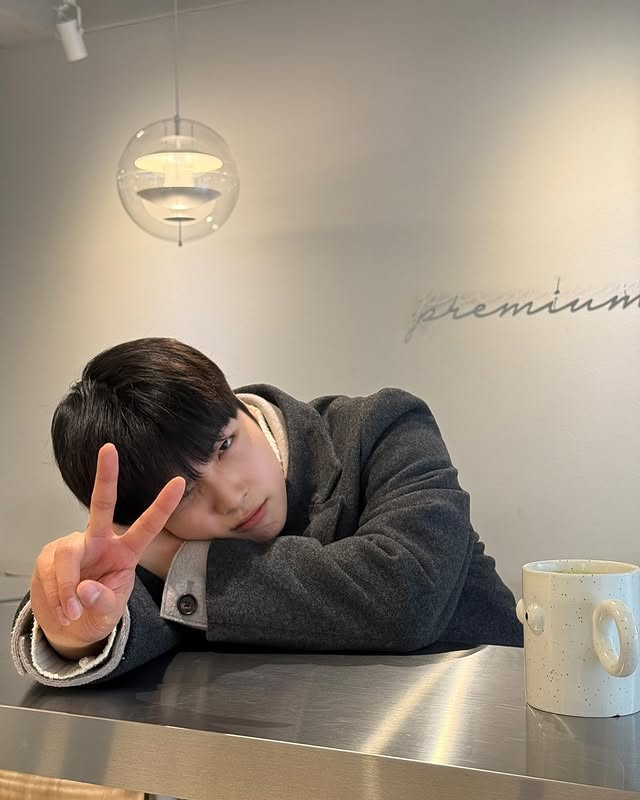 ghost9_ph's tweet photo. 🍴🥯

#CHOIJUNSEONG #최준성
#GHOST9 #고스트나인

[250114 j.st0rage IG] https://t.co/ppUlQYCjYk