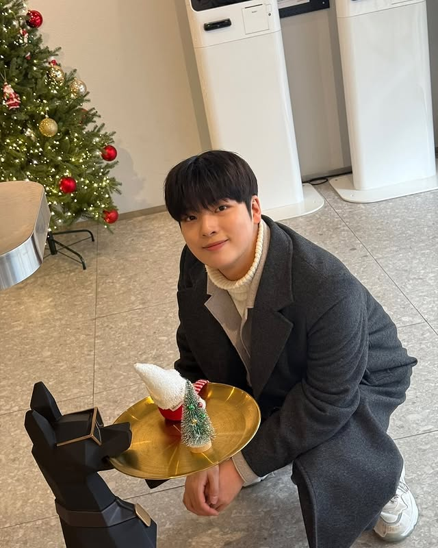 ghost9_ph's tweet photo. 🍴🥯

#CHOIJUNSEONG #최준성
#GHOST9 #고스트나인

[250114 j.st0rage IG] https://t.co/ppUlQYCjYk