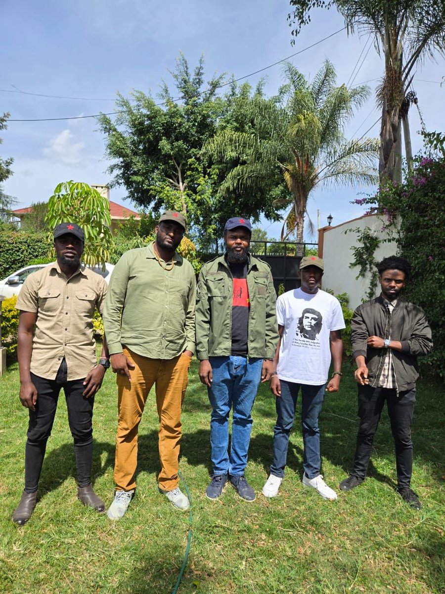 EmmanuelJumaaa's tweet photo. The failed Assassination of CPM K Secretary General Comrade Booker has only reminded us that the only way to lift the struggle is through building a strong united front. The SG was joined by other progressive left from East Africa region to show their Solidarity. #CPMK https://t.co/jB8SNKxHJP