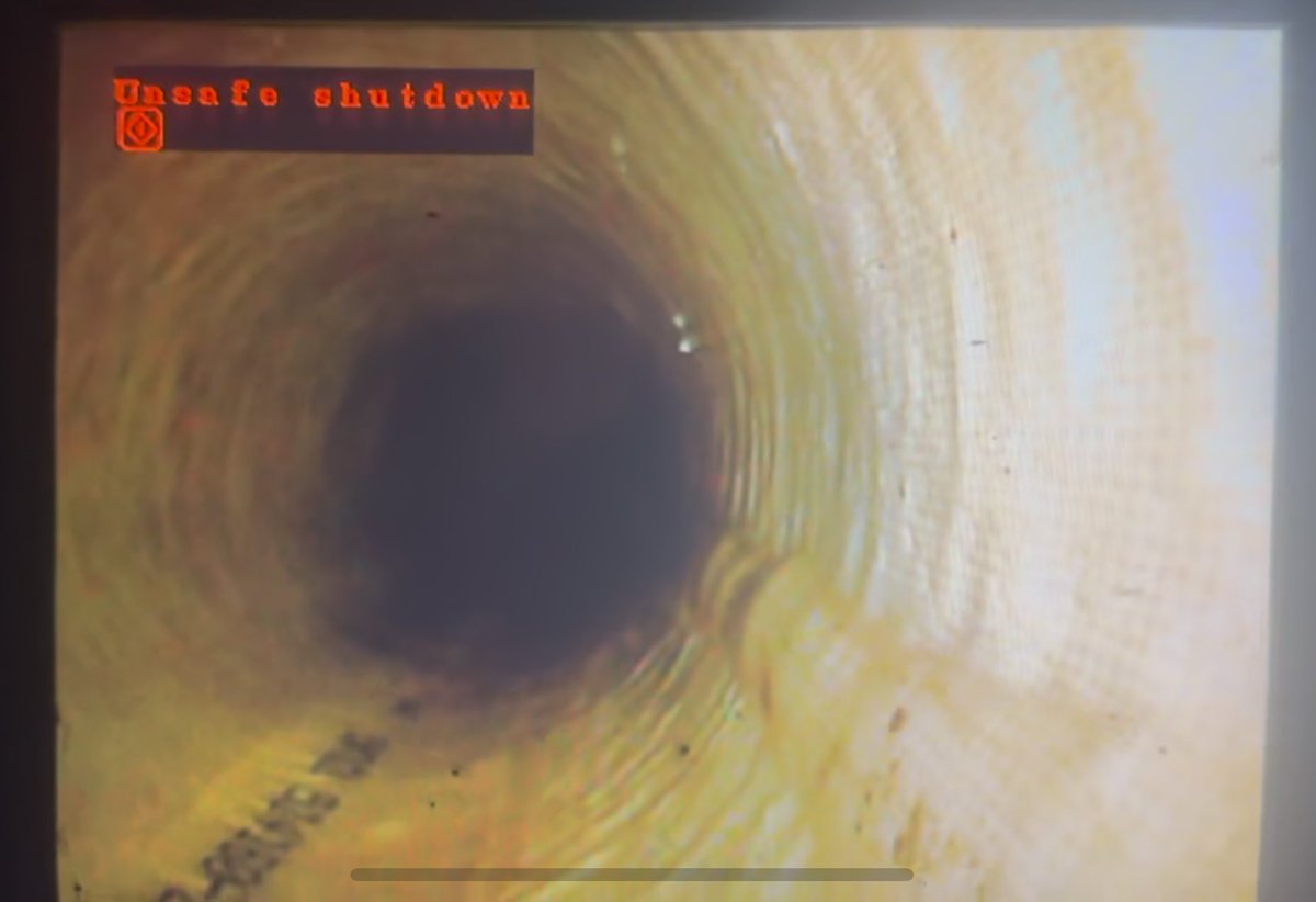 FreedomPlumbers's tweet photo. Got a leak? We’ll take a Peak ! House sewer with a hole on the bottom rehabilitation by #Trenchless #CIPP #Lining #TheFreedomWay https://t.co/qQT1PjfWJm