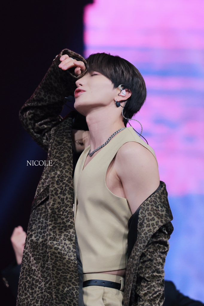 Nicole_teuk's tweet photo. 영원히 그대와 함께🫶🏻
#이특 #LEETEUK #박정수#利特
 #SUPERJUNIOR #슈퍼주니어 https://t.co/Xzn65SlfEO