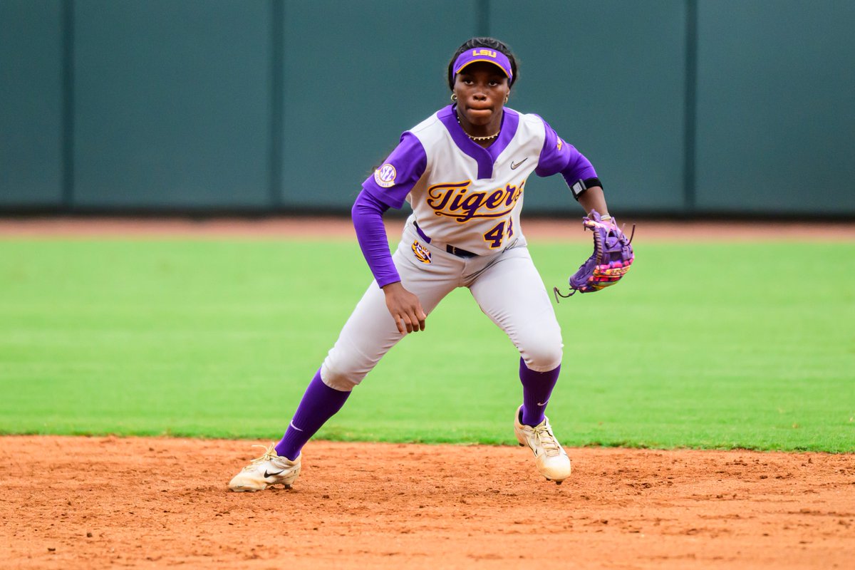 LSU Softball (@lsusoftball) on Twitter photo 👀 Watch 'Em
Three Tigers are listed on the Softball America Freshman Watch List!
<a href="/destharris2024/">Destiny Harris 2024</a> | <a href="/JaydenHeavener/">Jayden Heavener</a> | <a href="/Samyajoness/">Sa’Mya Jones</a> 👀 Watch 'Em
Three Tigers are listed on the Softball America Freshman Watch List!
<a href="/destharris2024/">Destiny Harris 2024</a> | <a href="/JaydenHeavener/">Jayden Heavener</a> | <a href="/Samyajoness/">Sa’Mya Jones</a>