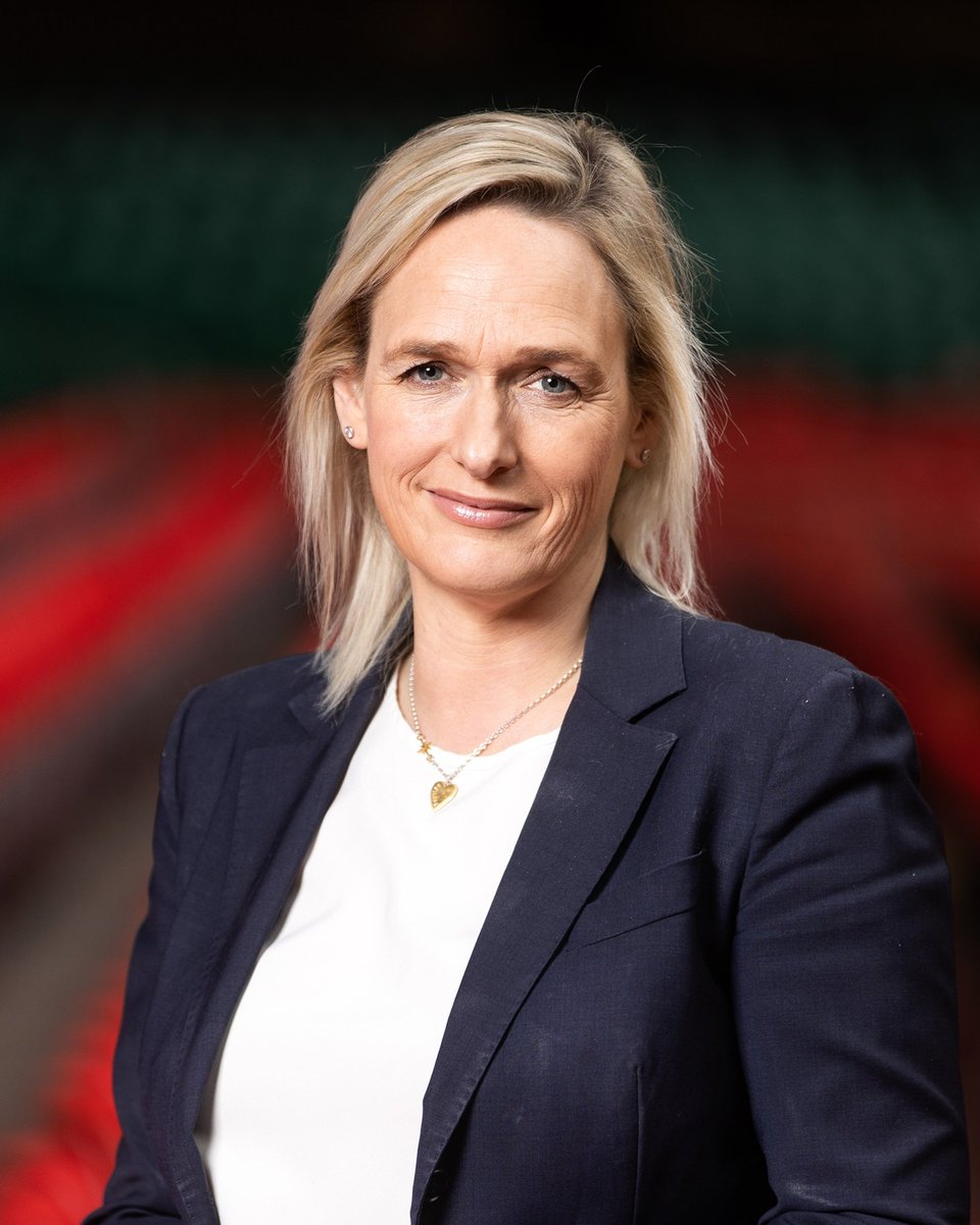 🚨 𝙈𝙤𝙤𝙧𝙚 𝙉𝙖𝙢𝙚𝙙 𝙃𝙚𝙖𝙙 𝙤𝙛 𝙒𝙤𝙢𝙚𝙣'𝙨 𝙍𝙪𝙜𝙗𝙮 🤝

Belinda Moore has been appointed as the Welsh Rugby Union’s new Head of Women’s rugby. 👏👇

Full story 🔗 shorturl.at/aBLqx

#WelshRugby