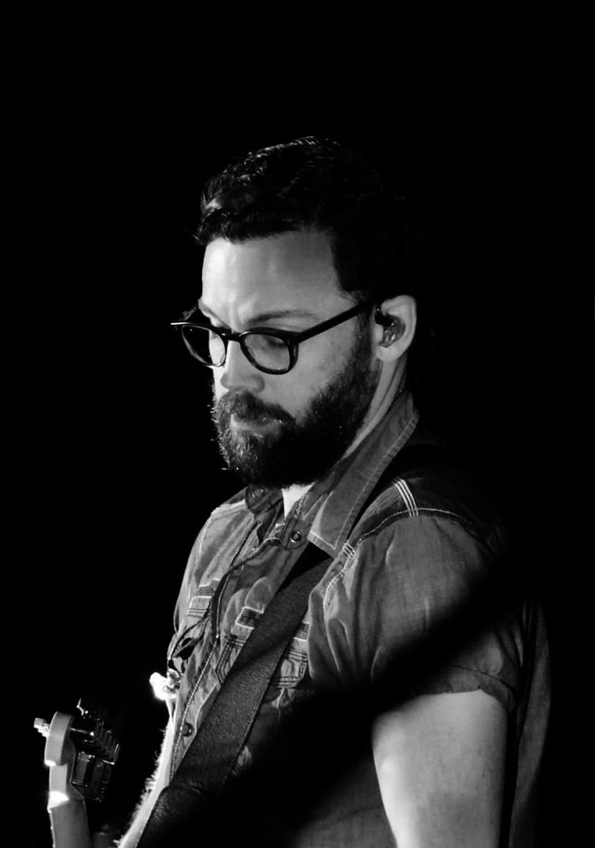 WrittenInRain's tweet photo. Happy birthday, @Billy_Moran.
Thank you for being so supportive of @rsjrfanworld. You're the best.
Hope you and the family can find a little pocket of peace & joy in the city today π«
π· @CreationEnt's #SPNHous, January 2017 https://t.co/C922CwocqU