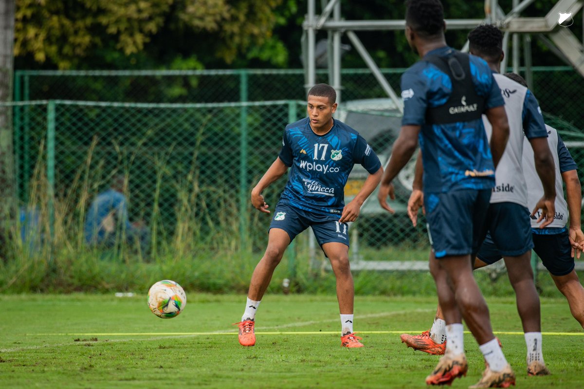 🔎 Conoce más sobre nuestros Canteranos sub 20 que integran la pretemporada 2025-I con el plantel profesional. ⚽️

🔗 Nota completa: bit.ly/3PUVPFj