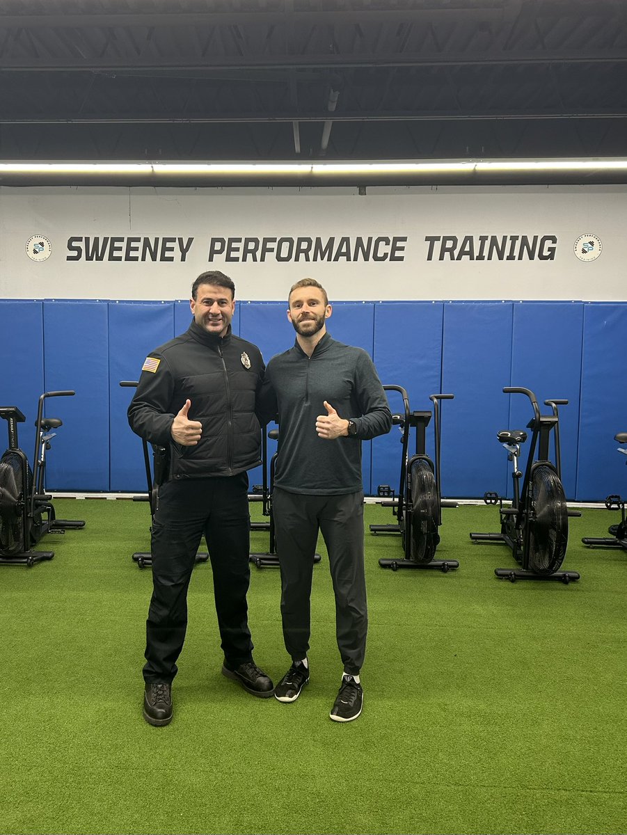 This week, we had the pleasure of catching up with Ryan Sweeney of Sweeney Performance Training at the Breakaway Ice Center. 

Ryan, a former college hockey player with hockey running through his veins, specializes in training athletes across a wide range of sports. We got an