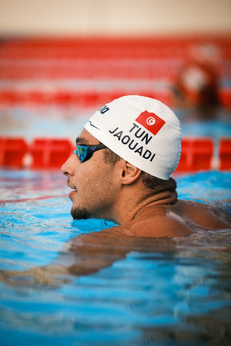 theia_vision's tweet photo. Champion Olympique, Champion du Monde, Philippe Lucas a ramené la grosse équipe pour son stage en Guadeloupe. https://t.co/LqJWoJtf1F