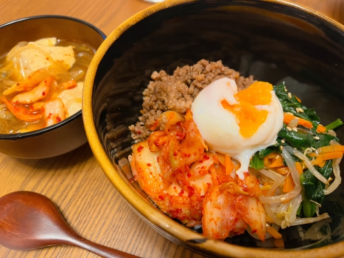 axis_eco_com's tweet photo. 【ビビンバ降臨】
こんばんは

『名もなき家事』代表｡｡｡

『夕飯の献立決め』

決まらない時は、本当に決まらず、
夕方遅くのスーパーで途方に暮れる｡｡｡
私の...
https://t.co/pIzn549KFc https://t.co/JbbGhrRIk7