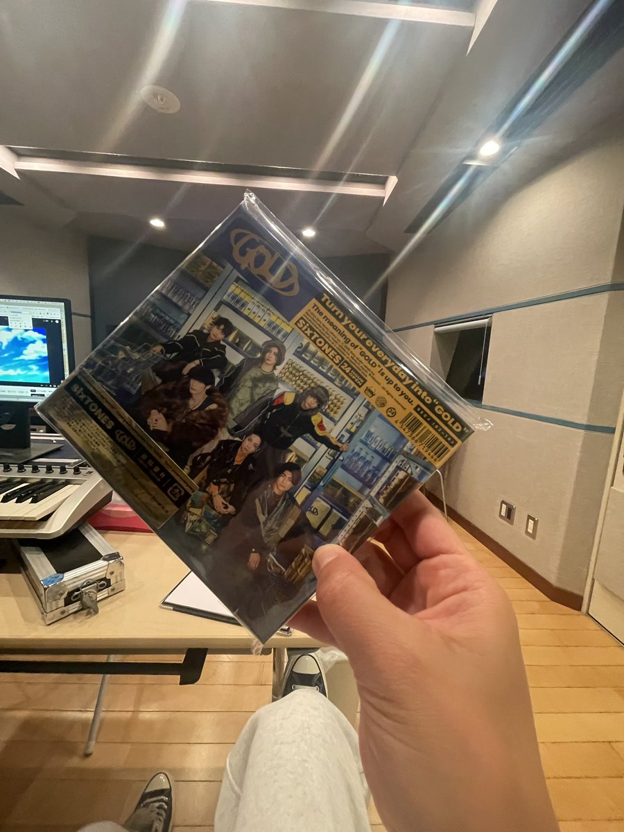VOICEMAGICIANjp's tweet photo. フラゲ

参加させてくれて
ありがとう🤝

#SixTONES #SixTONES_GOLD 
#SixTONES_Fiesta https://t.co/hpeMNCpGZ9