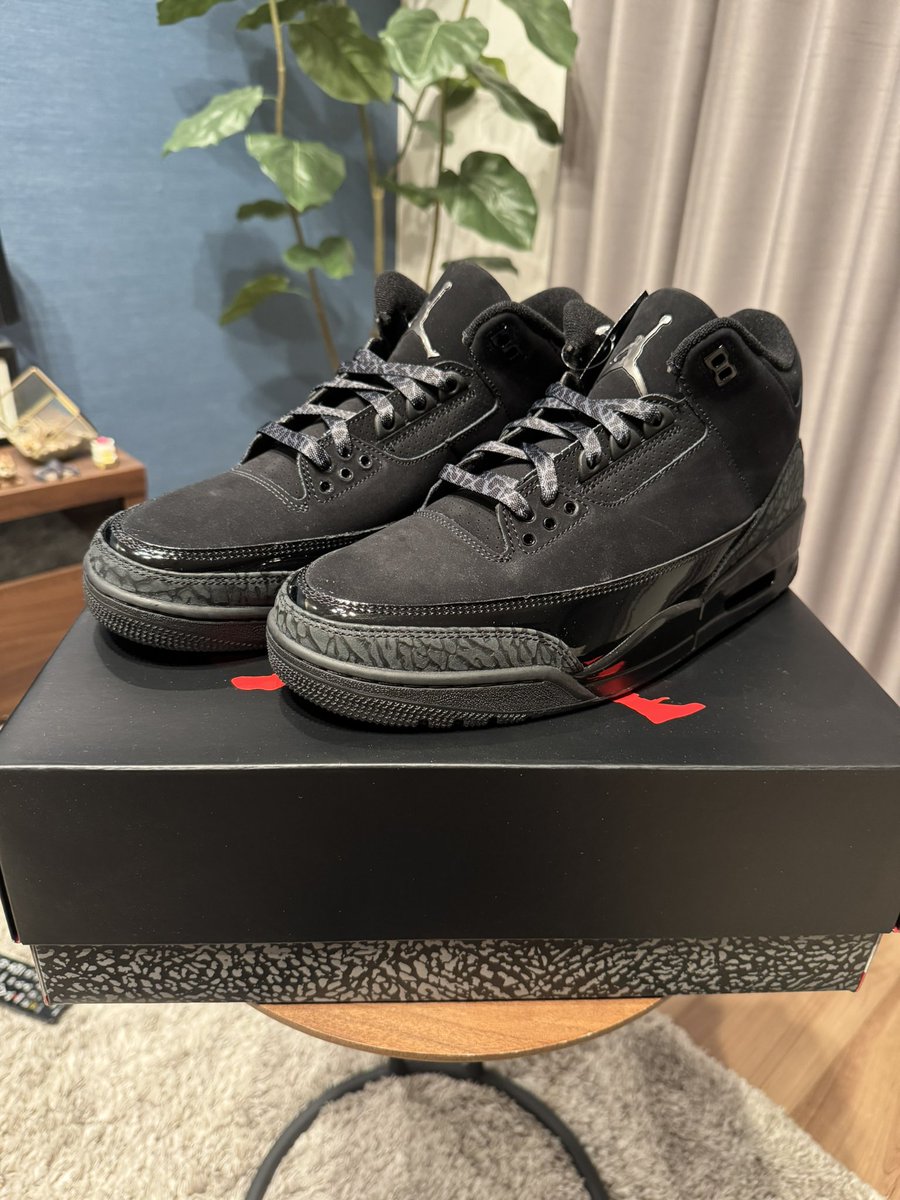 Fanny_com0507's tweet photo. いや、カッコいいわ
AJ4も買うわ（今年出るなら）

#SNKRS 
#AJ3
#BlackCat
#18年ぶり復刻 https://t.co/k3P6LvnzgW