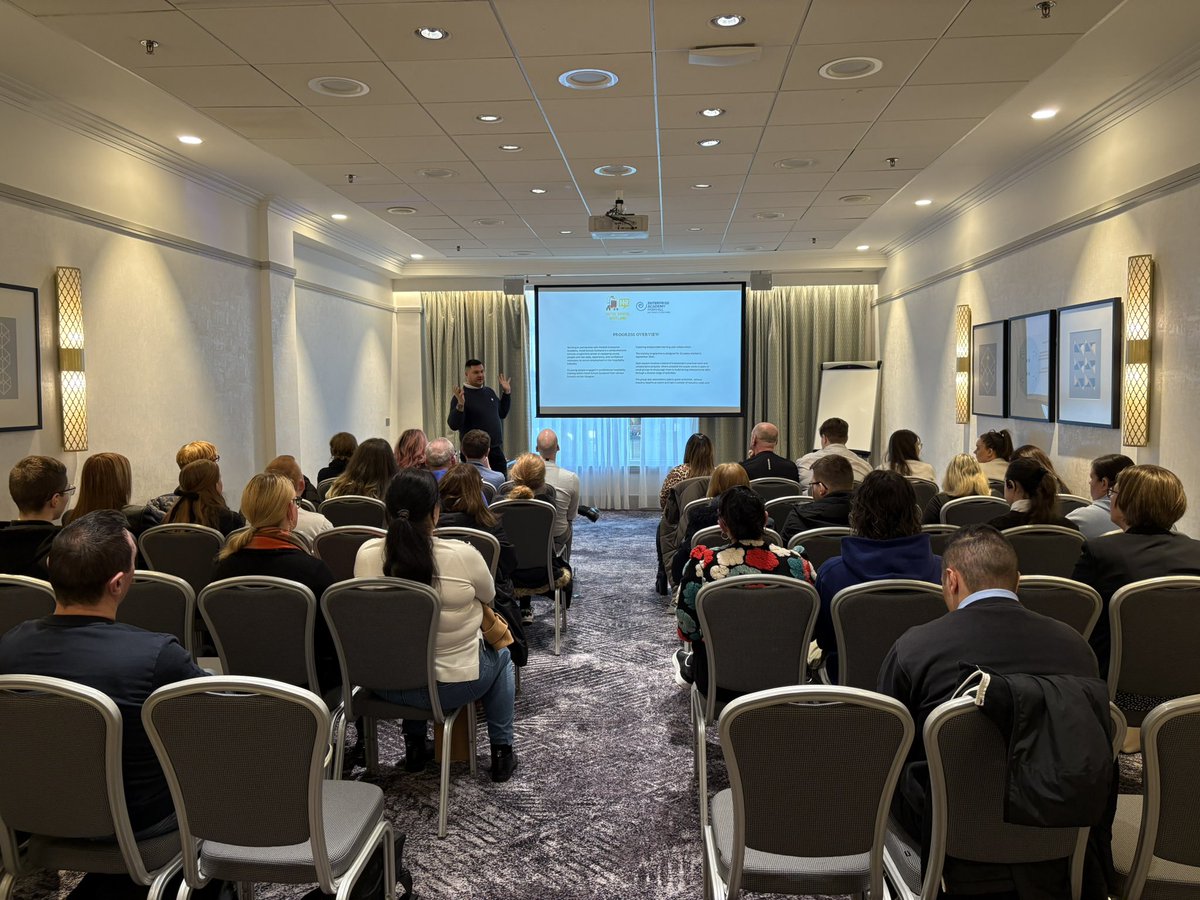 Parkhill375's tweet photo. Very successful event today at @HiltonGlasgow with the pupils attending Hotel school Scotland and their parents.
@MichelleKersha7 @catheri87086777 @EnterAcadPark @Hub_Internation @DTGlasgowCtrl @DYWGlasgow https://t.co/GvvsEhThHd