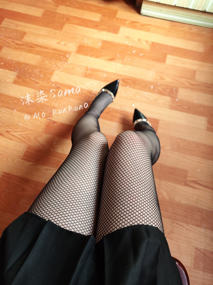 放寒假咯🖤你们心心念念的沫染Sama回来啦🖤准备好无脑🧠上贡吧🖤
#ATM打钱奴 #上贡奴 #提款机奴 #文媛 #足交  #榨精 #调教 #洗脑 #曝光 #性幻想 #调教 #寸止 #羞辱 #压榨 #sm #指令 #诱惑 #丝袜 #伪娘 #男娘 #文媛