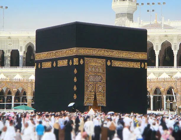 tariqtramboo's tweet photo. Ali ibn Abi Talib A.S (601-661 CE) is the only person born inside the Kaba. https://t.co/gHp89vESFI