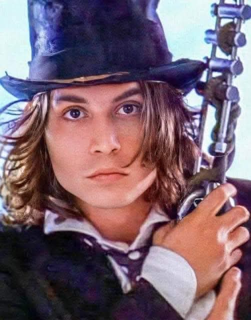 FortonSusan's tweet photo. #JohnnyDepp
#Chocolat.      #Raphael
#BennyAndJoon #SweetSam
#SleepyHollow #IchobodCrane
#JohnnyDeppBestActor https://t.co/F9gQylUXUS