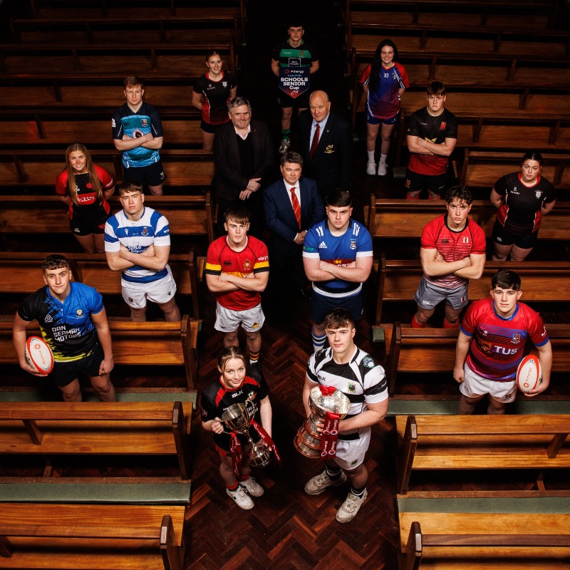 Munsterrugby's tweet photo. The countdown is on to the 2024/25 Pinergy Munster Schools Senior Cups ⌛

Captains participating in both the boys and girls cup gathered at St. Munchin’s College, Limerick for the launch of the competitions this week 🏆

Read more ⤵️

#MunsterStartsHere #SUAF 🔴 | @pinergy